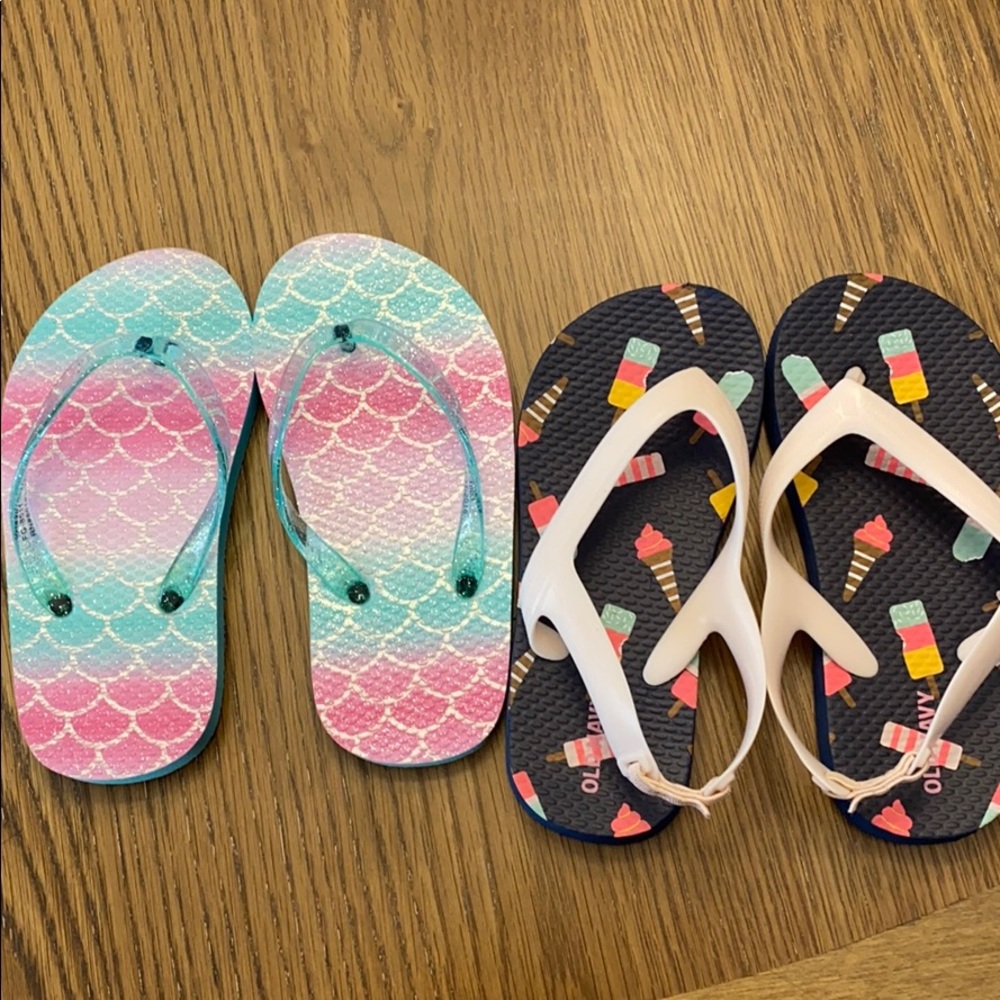 🌴Flip flops 2 pair